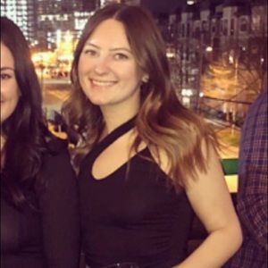 Meet your Posher, Chloe